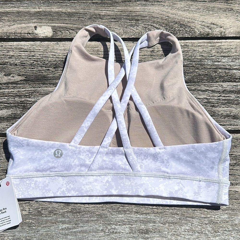 Lululemon Energy Bra High Neck Medium Support, B/C Cup
Oasis Grey size 4 NWT